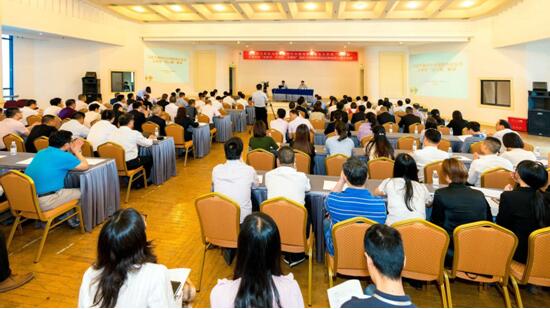 埋头赶路，也要抬头寻道