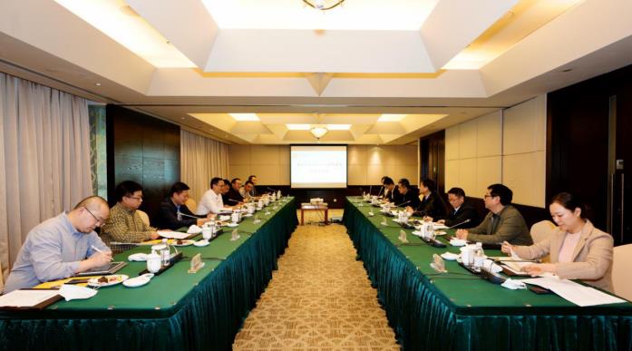 集团党委书记、董事长任丁会见重庆尊龙凯时集团董事长乔昌志一行